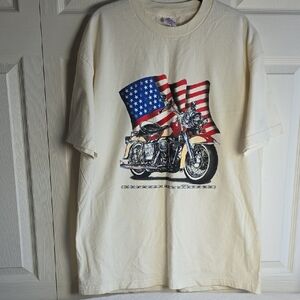 Mens XL Patriotic Motorcycle Graphic T-Shirt - Cream Color